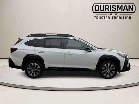 Used 2023 Subaru Outback Limited AWD/4WD image 10