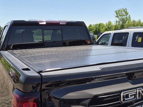 Used 2024 GMC Sierra 1500 Elevation w/ Elevation Premium Package AWD/4WD image 4