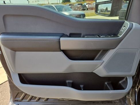 Used 2024 Ford F350 XLT AWD/4WD image 15