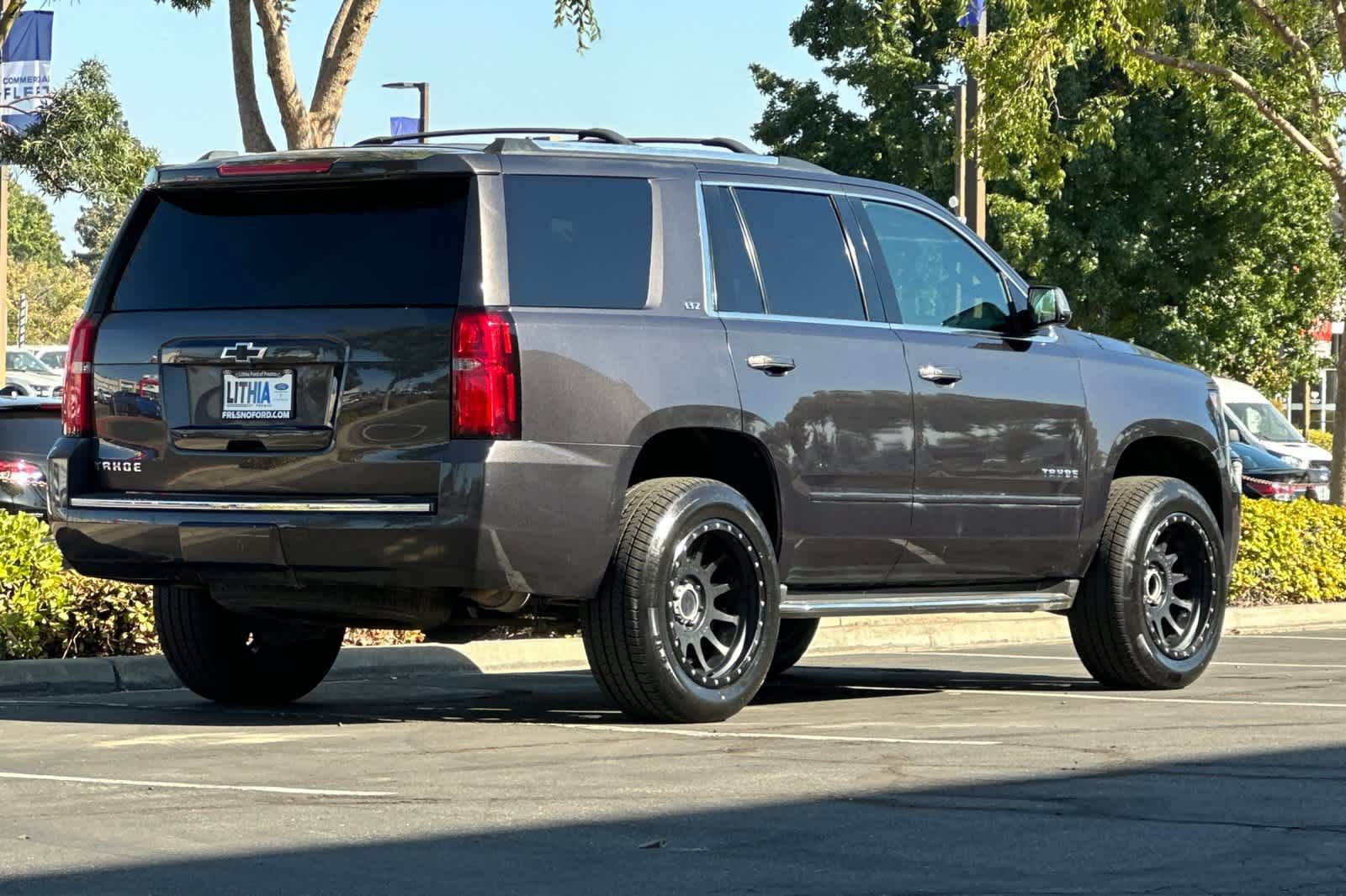 Used 2015 Chevrolet Tahoe LTZ AWD/4WD image 2