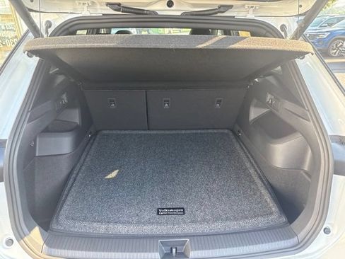 New 2026 Volkswagen Tiguan SE R-Line AWD/4WD image 36