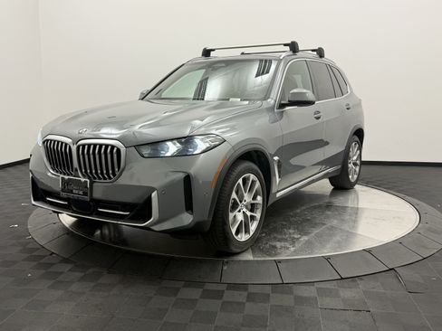 Used 2024 BMW X5 sDrive40i w/ Parking Assistance Package RWD image 3