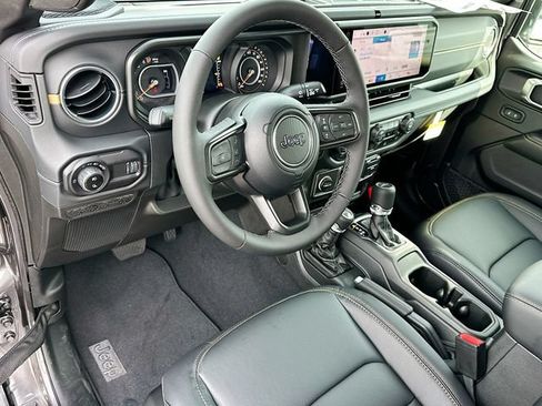 New 2026 Jeep Gladiator Sport AWD/4WD image 7