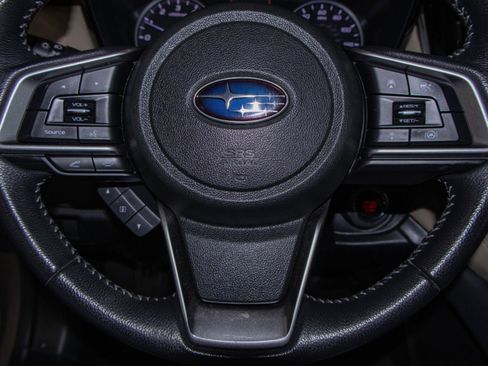 Used 2020 Subaru Outback Premium image 11