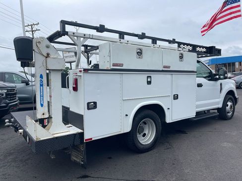 Used 2017 Ford F350 XL w/ Power Equipment Group image 5