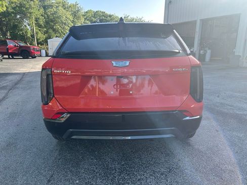 Certified 2025 Cadillac Optiq Sport 1 image 4