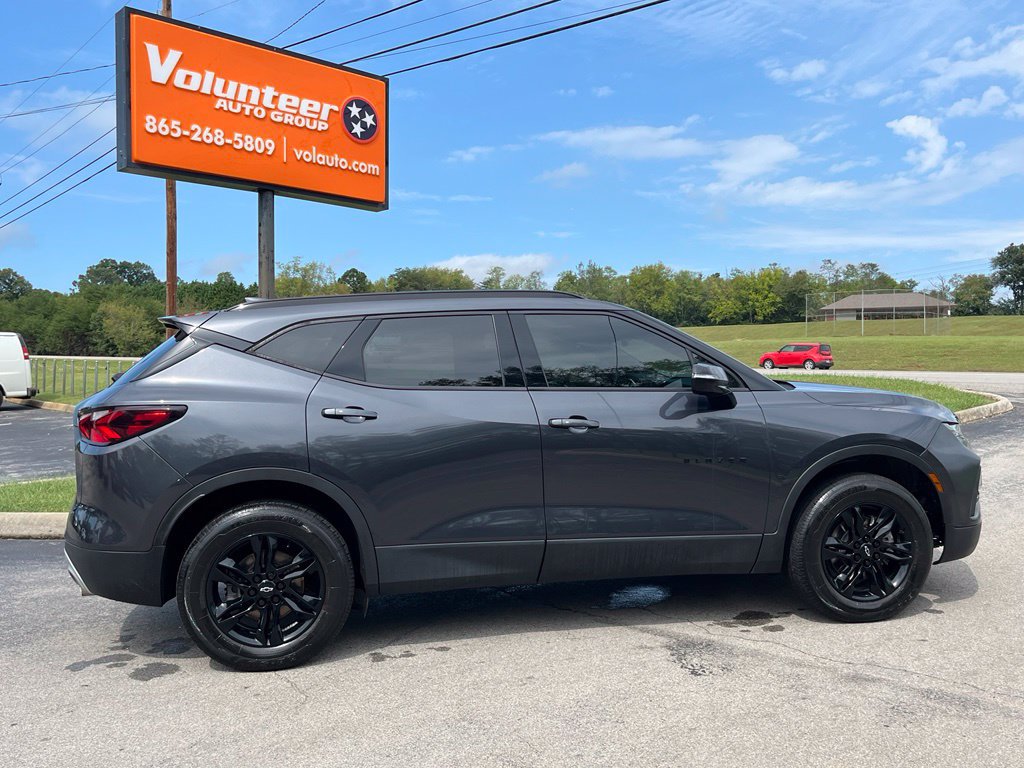 Used 2022 Chevrolet Blazer LT FWD image 13