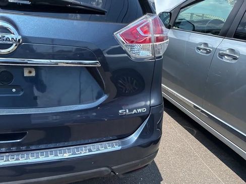Used 2016 Nissan Rogue SL w/ SL Premium Package AWD/4WD image 19