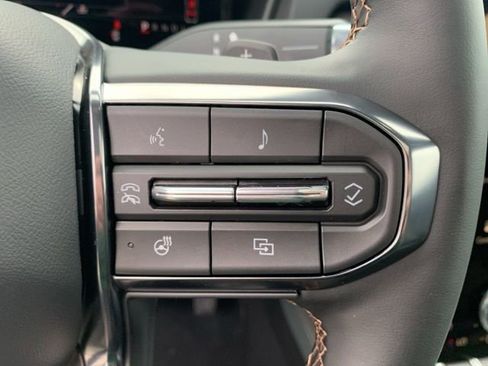 New 2026 GMC Terrain AT4 w/ Convenience Package III image 17