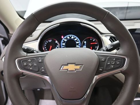 Used 2024 Chevrolet Malibu LT FWD image 12