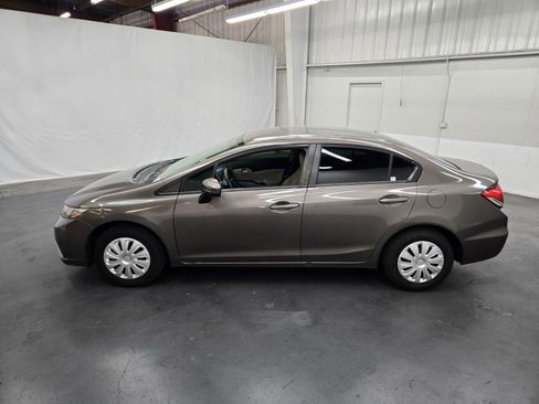Used 2014 Honda Civic LX image 2