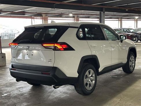 New 2025 Toyota RAV4 LE image 5