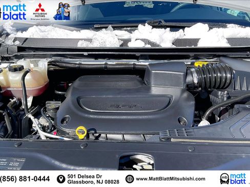 Used 2023 Chrysler Voyager LX image 11