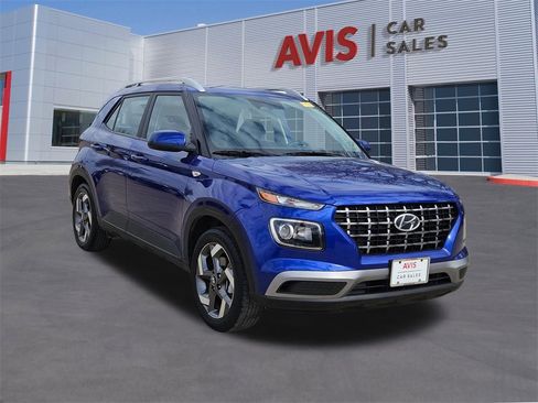 Used 2025 Hyundai Venue SEL image 9