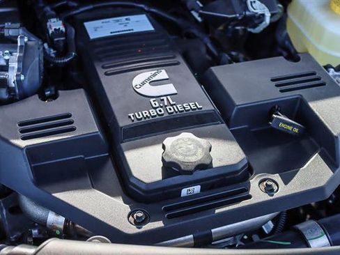 New 2024 RAM 2500 Limited image 52