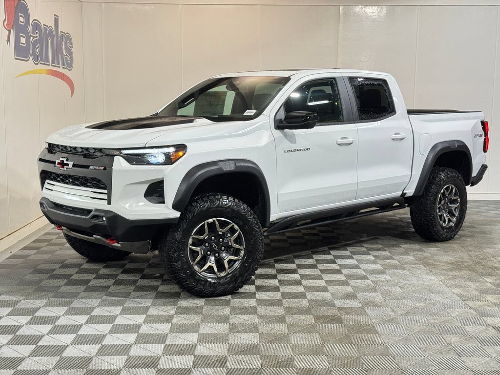 New 2026 Chevrolet Colorado ZR2 w/ Technology Package AWD/4WD image 2