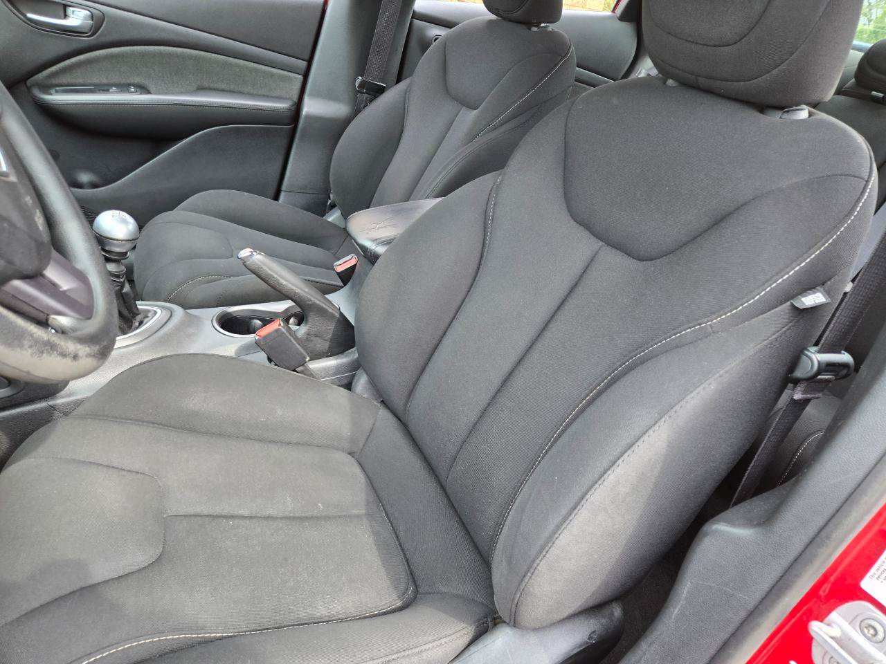 Used 2013 Dodge Dart SXT FWD image 18