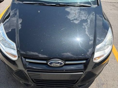 Used 2013 Ford Focus SE FWD image 2