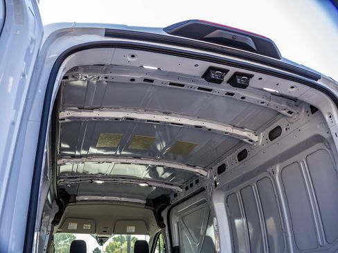 New 2025 Ford Transit 250 148 Medium Roof RWD image 11