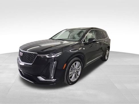 Certified 2025 Cadillac XT6 Premium Luxury image 5