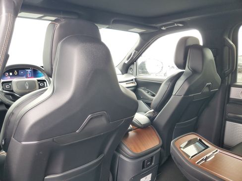 New 2026 Lincoln Navigator L Black Label image 28