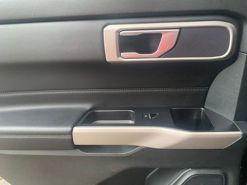 Used 2023 Ford Explorer XLT w/ Equipment Group 202A image 18