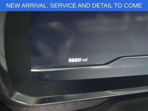 Used 2022 Chevrolet Tahoe RST w/ Luxury Package AWD/4WD image 2