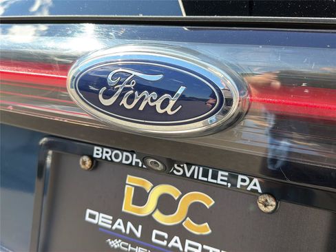 Used 2016 Ford Edge Titanium w/ Equipment Group 301A AWD/4WD image 31