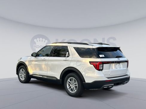 New 2025 Ford Explorer Active w/ Active Comfort Package image 4