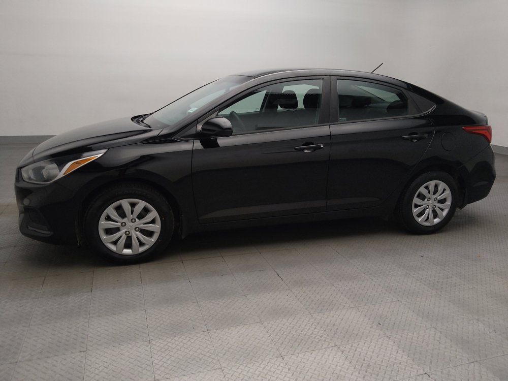 Used 2022 Hyundai Accent SE FWD image 2