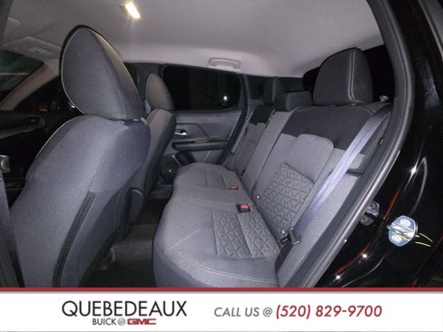 Used 2025 Nissan Kicks SV image 18