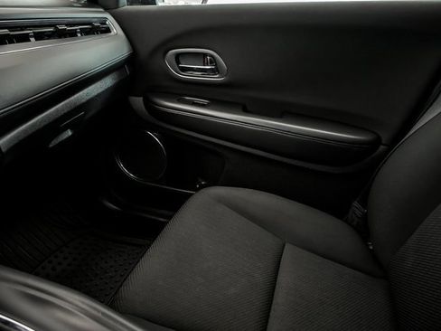 Used 2016 Honda HR-V EX image 24