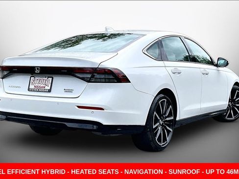 Used 2025 Honda Accord Touring image 6