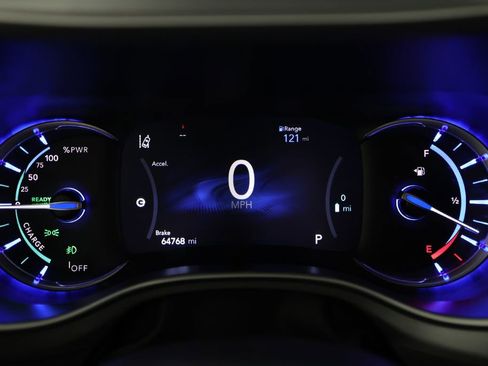 Used 2024 Chrysler Pacifica Select image 20