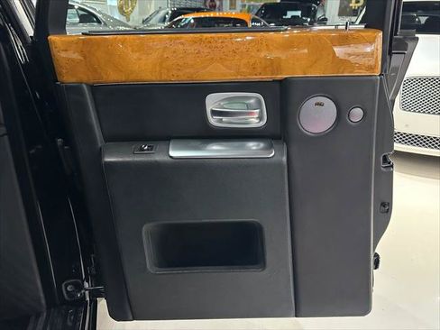 Used 2006 Rolls-Royce Phantom Sedan RWD image 30