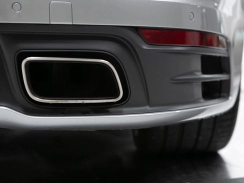 Certified 2022 Porsche 911 Carrera image 35