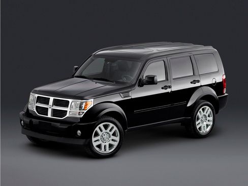 Used 2007 Dodge Nitro SXT RWD image 1