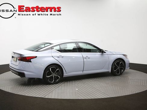 Used 2023 Nissan Altima 2.5 SR w/ SR Premium Package FWD image 42