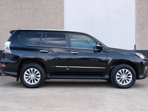 Used 2017 Lexus GX 460 Premium w/ Premium Package AWD/4WD image 11