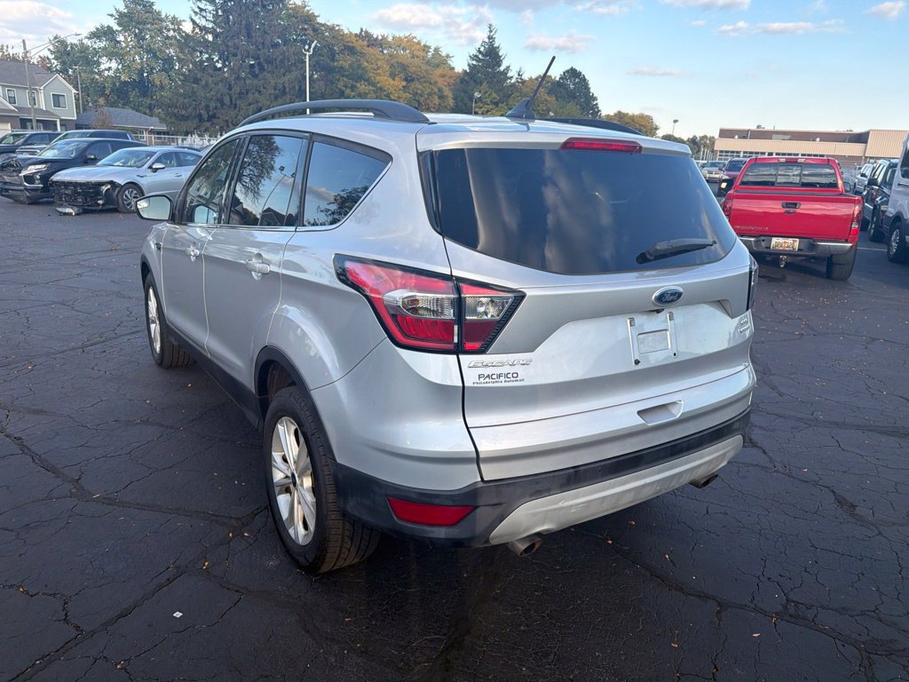 Used 2018 Ford Escape SEL FWD image 8