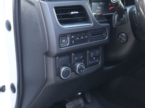 Used 2021 Chevrolet Tahoe LT w/ LT Signature Package RWD image 26