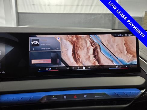 Certified 2025 BMW X3 xDrive30i w/ M Sport Package image 26