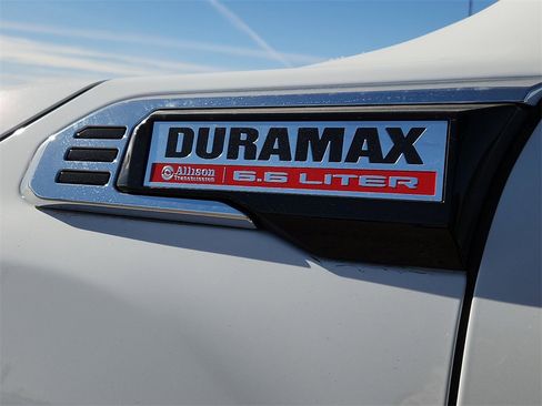 Used 2025 GMC Sierra 3500 SLE w/ SLE Value Package image 10