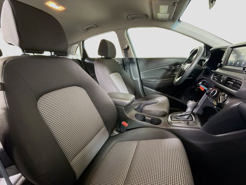 Used 2019 Hyundai Kona SE image 27