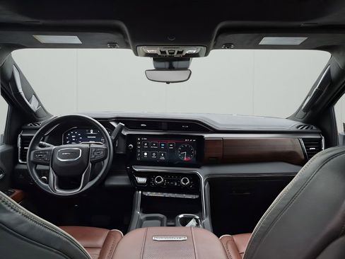 Used 2024 GMC Sierra 2500 Denali Ultimate w/ Max Trailering Package image 23