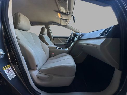 Used 2009 Toyota Venza FWD image 38