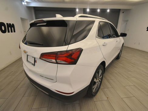 Used 2022 Chevrolet Equinox Premier AWD/4WD image 5