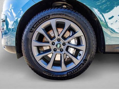 Used 2024 Land Rover Range Rover Sport SE AWD/4WD image 9