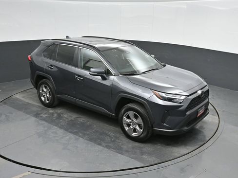Used 2022 Toyota RAV4 XLE w/ Convenience Package image 47