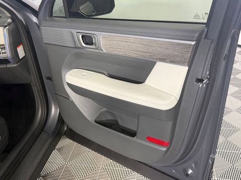 Used 2025 Hyundai Santa Fe Limited FWD image 36